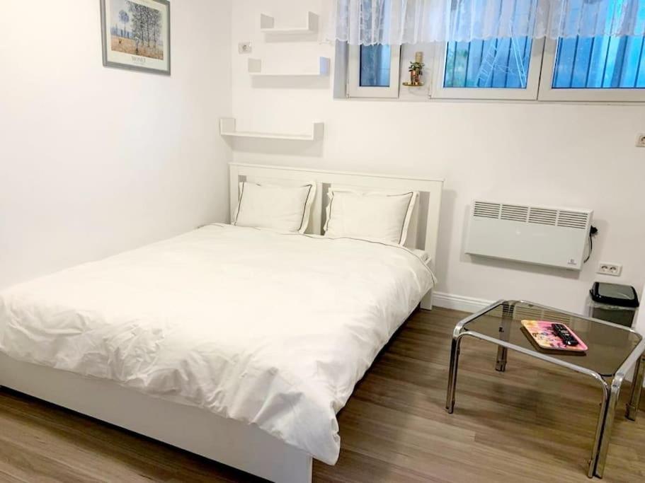 Central Studio Flat Bucareste Exterior foto